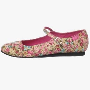 New floral flats
